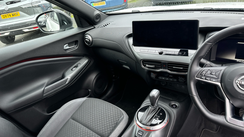 Nissan Juke 1.0 DiG-T N-Connecta 5dr DCT Petrol Hatchback